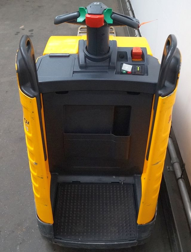 Jungheinrich ERE225 - Тележка: фото 3 Jungheinrich ERE225 - Тележка: фото 3