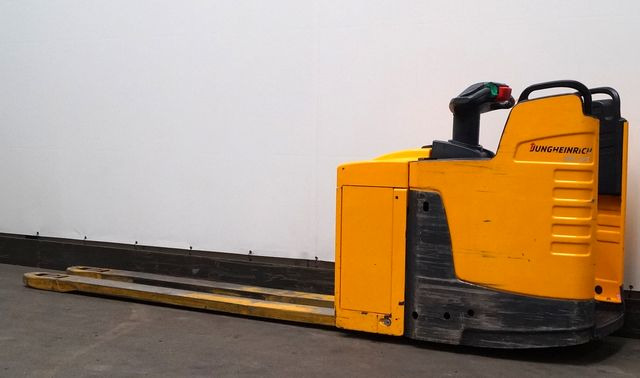 Jungheinrich ERE225 - Тележка: фото 2 Jungheinrich ERE225 - Тележка: фото 2