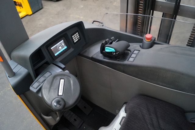 Jungheinrich ETV214 - Ричтрак: фото 3 Jungheinrich ETV214 - Ричтрак: фото 3