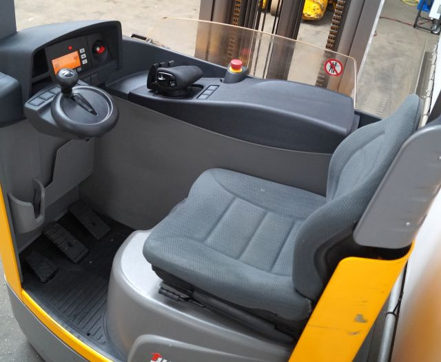 Jungheinrich ETV214 - Ричтрак: фото 3 Jungheinrich ETV214 - Ричтрак: фото 3