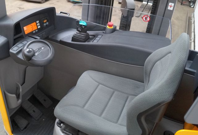 Jungheinrich ETV214 - Ричтрак: фото 3 Jungheinrich ETV214 - Ричтрак: фото 3