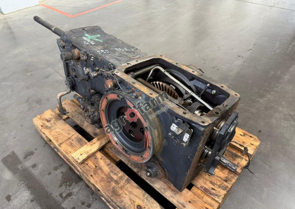 Skrzynia biegów New Holland TN70VA - Коробка передач: фото 2 Skrzynia biegów New Holland TN70VA - Коробка передач: фото 2