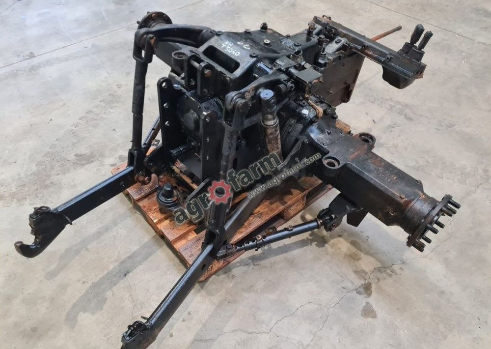 Tylny most New Holland T5040 87700831 - Коробка передач: фото 2 Tylny most New Holland T5040 87700831 - Коробка передач: фото 2