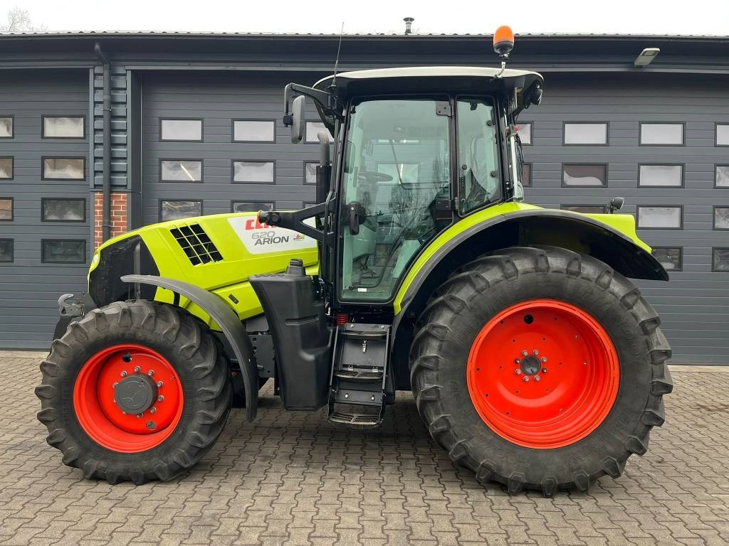 Claas Arion 620 CIS - Трактор: фото 2 Claas Arion 620 CIS - Трактор: фото 2