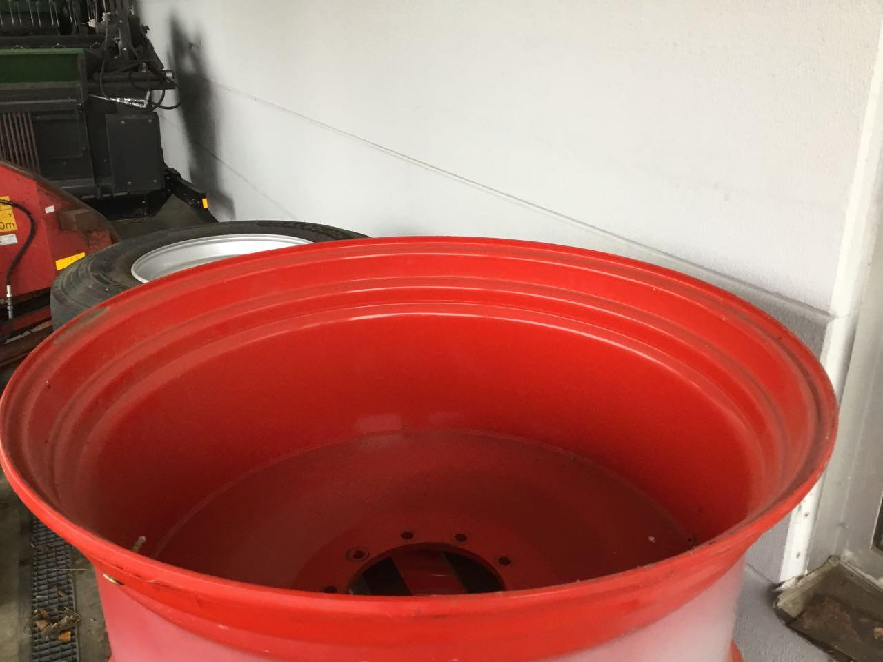 Felgen 23x42, Spur 2050mm , Fendt 900 - Колесный диск: фото 1 Felgen 23x42, Spur 2050mm , Fendt 900 - Колесный диск: фото 1