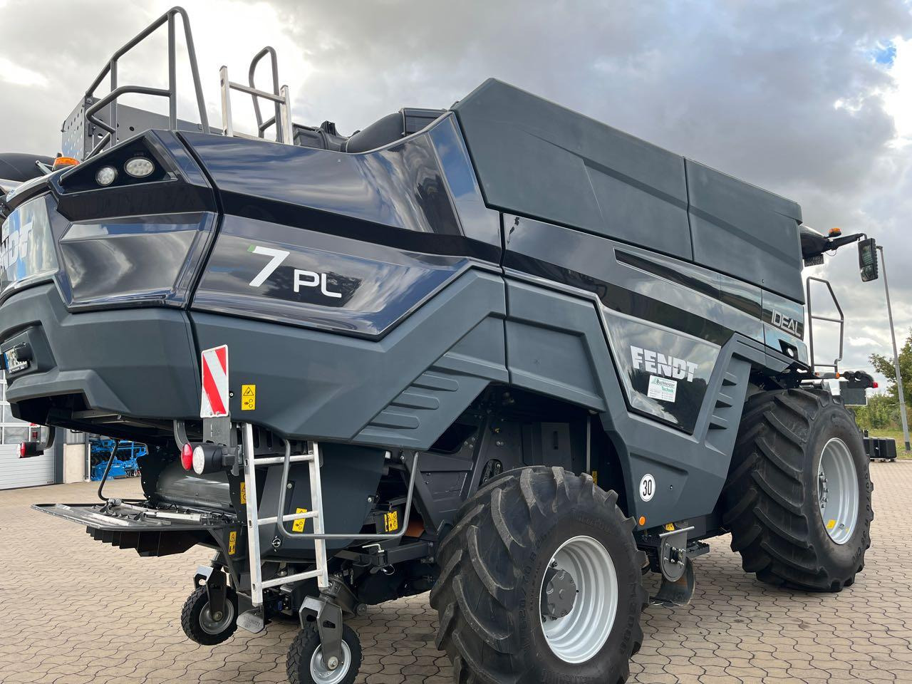 Fendt Ideal 7 ParaLevel Gen3 - Зерноуборочный комбайн: фото 2 Fendt Ideal 7 ParaLevel Gen3 - Зерноуборочный комбайн: фото 2