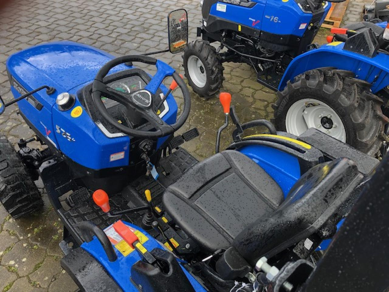 Solis 26+ Seitenschalter - Трактор: фото 5 Solis 26+ Seitenschalter - Трактор: фото 5