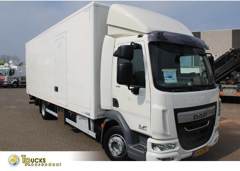 DAF LF 210 + EURO 6 + LIFT - Грузовик с закрытым кузовом: фото 1 DAF LF 210 + EURO 6 + LIFT - Грузовик с закрытым кузовом: фото 1