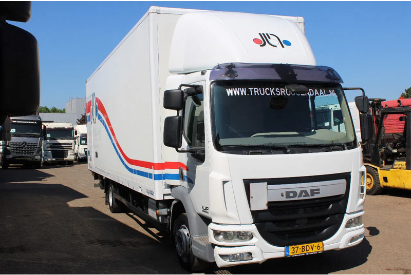 DAF LF 210 + EURO 6 + LIFT - Грузовик с закрытым кузовом: фото 2 DAF LF 210 + EURO 6 + LIFT - Грузовик с закрытым кузовом: фото 2