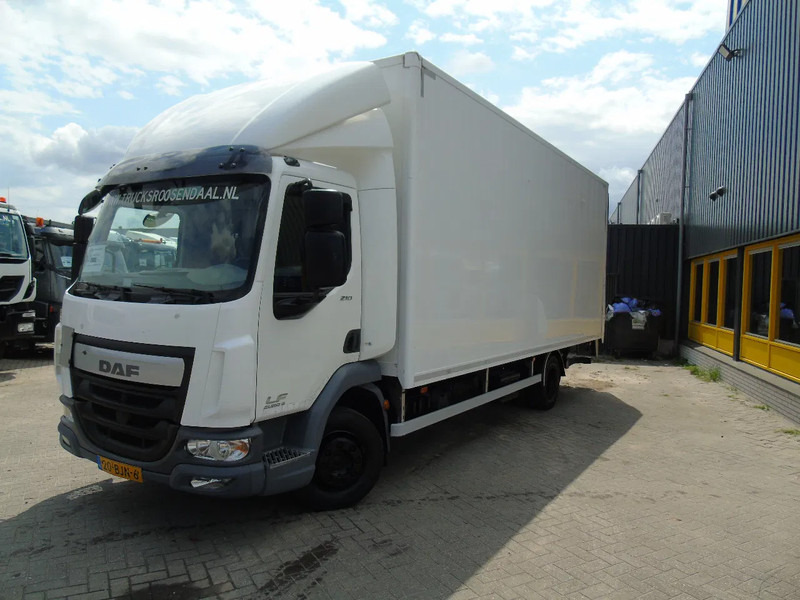 DAF LF 210 + euro 6 + lift + 3P - Грузовик с закрытым кузовом: фото 2 DAF LF 210 + euro 6 + lift + 3P - Грузовик с закрытым кузовом: фото 2