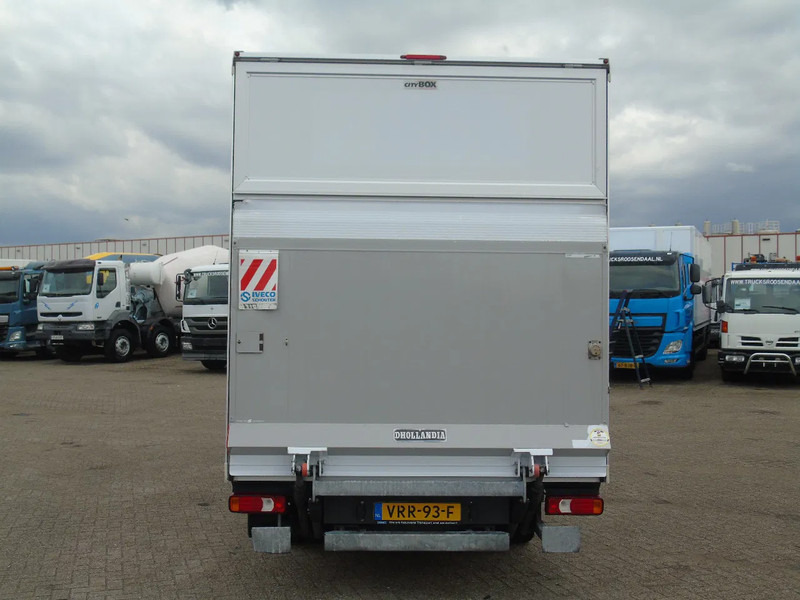 Iveco Daily 40 C18 + LIFT - Фургон с закрытым кузовом: фото 4 Iveco Daily 40 C18 + LIFT - Фургон с закрытым кузовом: фото 4