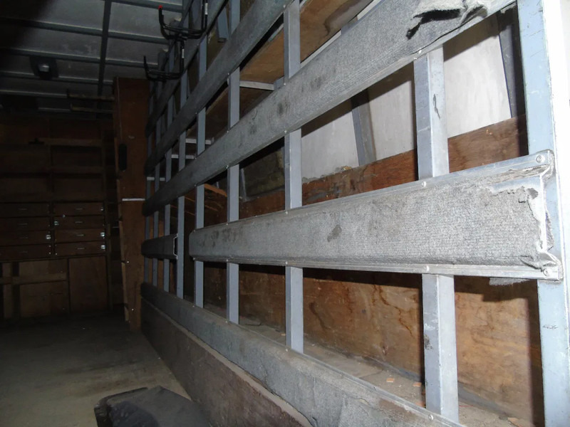 Грузовик с закрытым кузовом Iveco Eurocargo 75 E 180 GLASWAGEN: фото 14