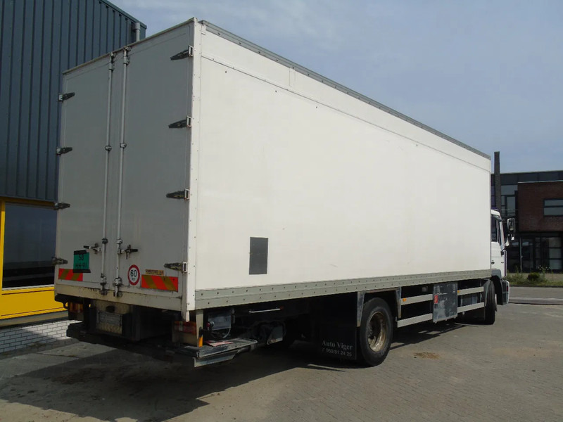 MAN L 220 + MANUAL + EURO 2 + DHOLLANDIA + 19T - Грузовик с закрытым кузовом: фото 4 MAN L 220 + MANUAL + EURO 2 + DHOLLANDIA + 19T - Грузовик с закрытым кузовом: фото 4