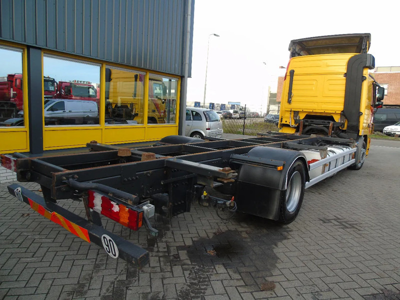 Mercedes-Benz Actros 1841 + EURO 5 EEV - Грузовик-контейнеровоз/ Сменный кузов: фото 3 Mercedes-Benz Actros 1841 + EURO 5 EEV - Грузовик-контейнеровоз/ Сменный кузов: фото 3