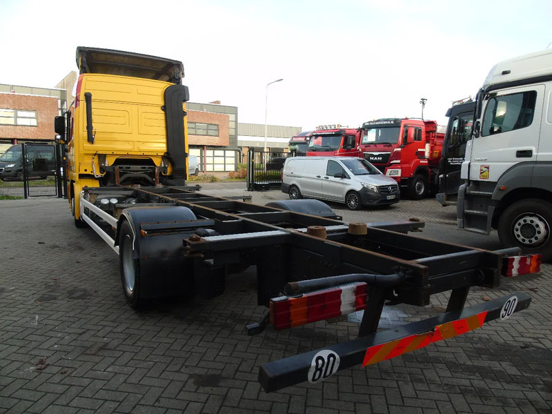 Mercedes-Benz Actros 1841 + EURO 5 EEV - Грузовик-контейнеровоз/ Сменный кузов: фото 4 Mercedes-Benz Actros 1841 + EURO 5 EEV - Грузовик-контейнеровоз/ Сменный кузов: фото 4