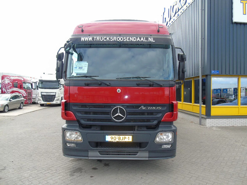 Mercedes-Benz Actros 2641 + CARRIER SUPRA 850 + 6X2 + LIFT + 3 PEDALS - Рефрижератор: фото 5 Mercedes-Benz Actros 2641 + CARRIER SUPRA 850 + 6X2 + LIFT + 3 PEDALS - Рефрижератор: фото 5