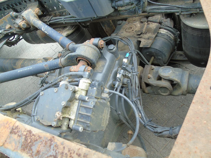 Грузовик-шасси Mercedes-Benz Arocs 2640 + 6x4 + functional / engine good + EURO 6 + Drivabale: фото 20