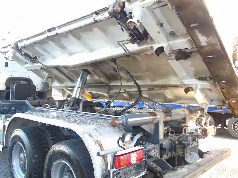 Mercedes-Benz Arocs 3348 + TRI TIPPER + 6X4 + EURO 6 - Самосвал: фото 3 Mercedes-Benz Arocs 3348 + TRI TIPPER + 6X4 + EURO 6 - Самосвал: фото 3