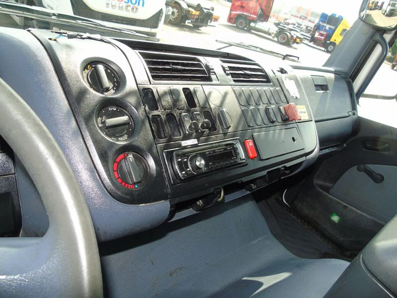 Ассенизатор Mercedes-Benz Atego 1923 + 8.800 liter INOX + complete pump/tipper/functional + EURO 2: фото 13 Ассенизатор Mercedes-Benz Atego 1923 + 8.800 liter INOX + complete pump/tipper/functional + EURO 2: фото 13