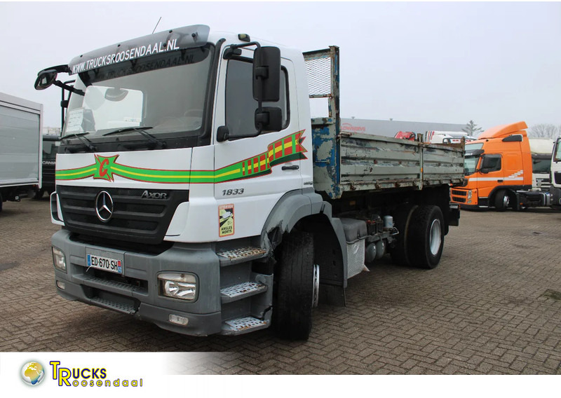 Mercedes-Benz Axor 1833 + tipper + manual - Самосвал: фото 1 Mercedes-Benz Axor 1833 + tipper + manual - Самосвал: фото 1