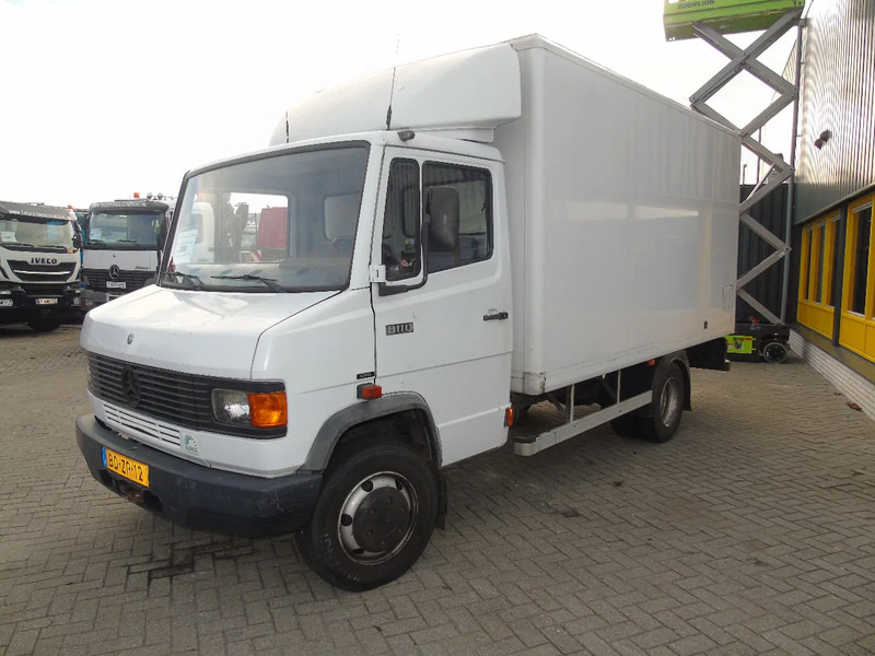 Mercedes-Benz Vario 813 811 + MANUAL + EURO 1 - Грузовик с закрытым кузовом: фото 2 Mercedes-Benz Vario 813 811 + MANUAL + EURO 1 - Грузовик с закрытым кузовом: фото 2