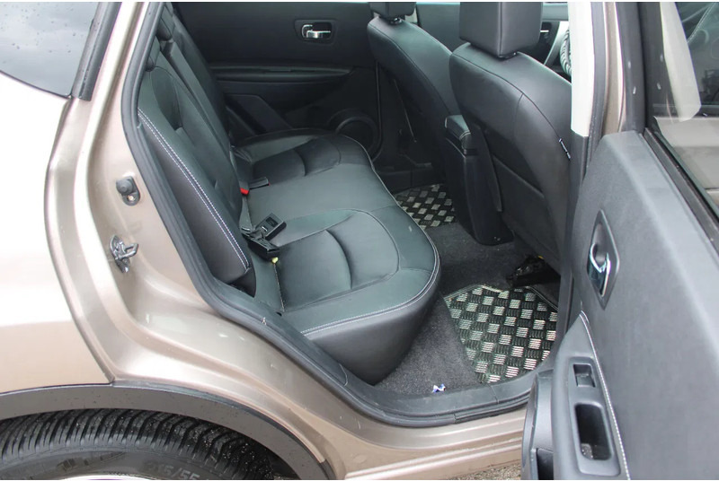 Внедорожник Nissan QASHQAI 2.0 AUTOMATIC / CAMERA: фото 17