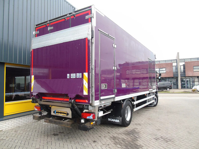 Scania P230 + CARRIER + 150.693KM!! + LIFT + EURO 5 - Рефрижератор: фото 4 Scania P230 + CARRIER + 150.693KM!! + LIFT + EURO 5 - Рефрижератор: фото 4