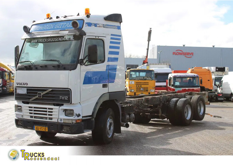 Volvo FH 12.420 + Euro 2 + 6x2 + Manual - Грузовик-шасси: фото 1 Volvo FH 12.420 + Euro 2 + 6x2 + Manual - Грузовик-шасси: фото 1