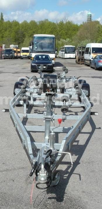 Brenderup Premiun 303500-SRX Bootsanhänger 3500 KG,Boot 9m - Лодочный прицеп: фото 3 Brenderup Premiun 303500-SRX Bootsanhänger 3500 KG,Boot 9m - Лодочный прицеп: фото 3