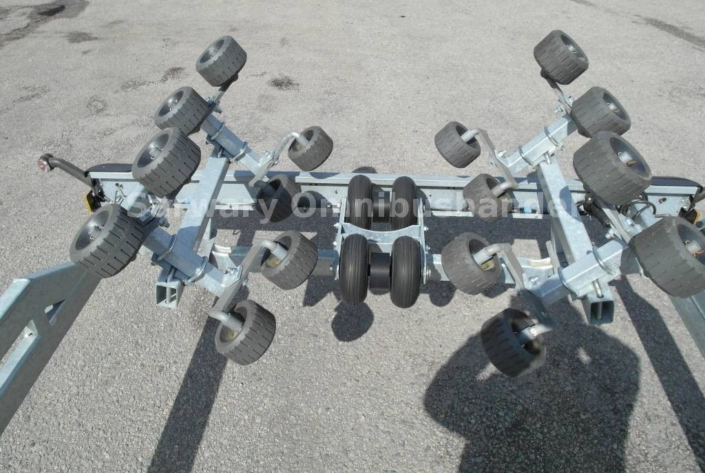 Лодочный прицеп Brenderup Premiun 303500-SRX Bootsanhänger 3500 KG,Boot 9m: фото 16