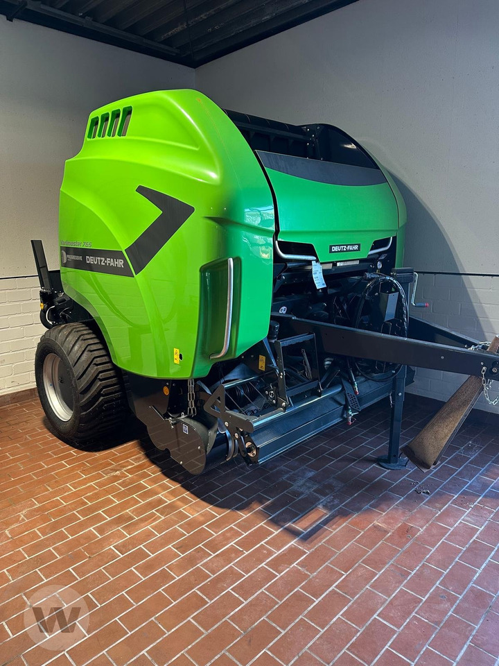 Deutz-Fahr VARIMASTER 765 - Пресс-подборщик рулонный: фото 1 Deutz-Fahr VARIMASTER 765 - Пресс-подборщик рулонный: фото 1