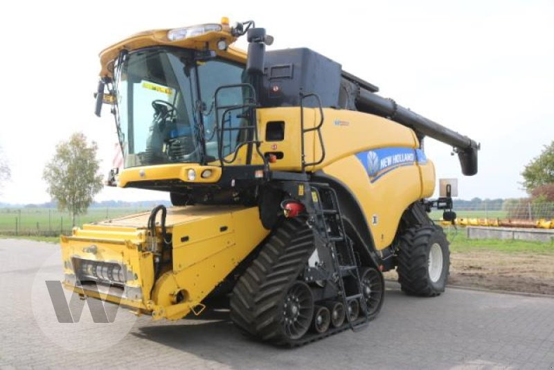 New Holland CR 9090 SCR - Зерноуборочный комбайн: фото 1 New Holland CR 9090 SCR - Зерноуборочный комбайн: фото 1