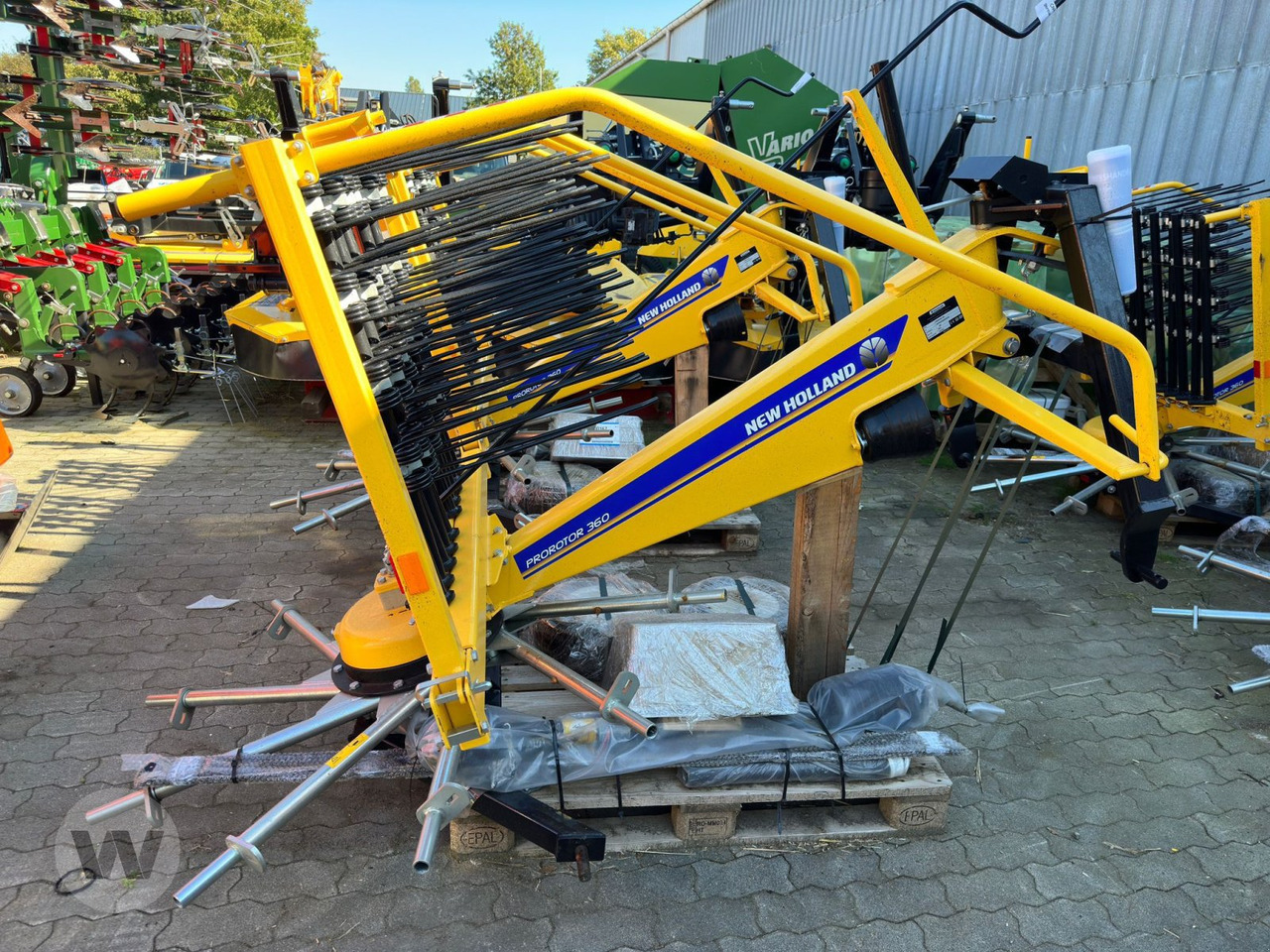 New Holland Prorotor 360 - Сеноворошилка: фото 1 New Holland Prorotor 360 - Сеноворошилка: фото 1
