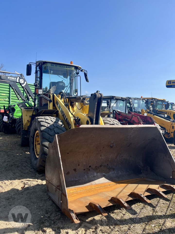 New Holland W 170 B - Колёсный погрузчик: фото 3 New Holland W 170 B - Колёсный погрузчик: фото 3