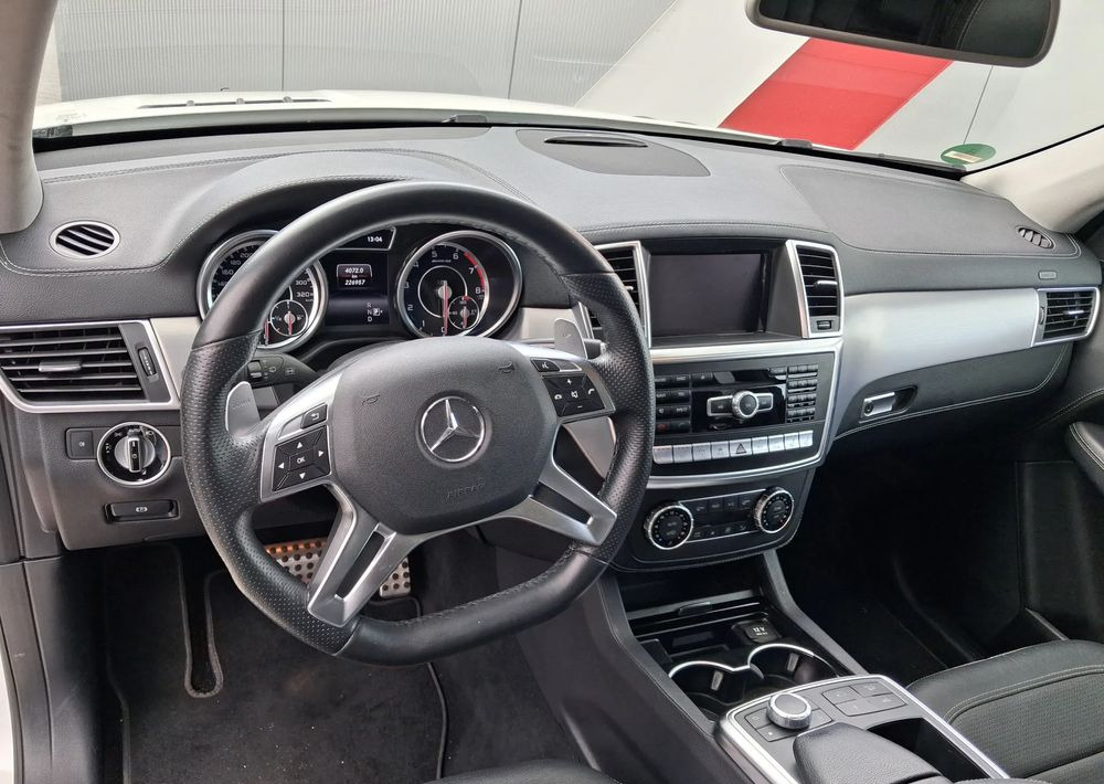 Mercedes-Benz ML 63 AMG 4Matic AMG SPEEDSHIFT 7G-TRONIC - Внедорожник: фото 3 Mercedes-Benz ML 63 AMG 4Matic AMG SPEEDSHIFT 7G-TRONIC - Внедорожник: фото 3