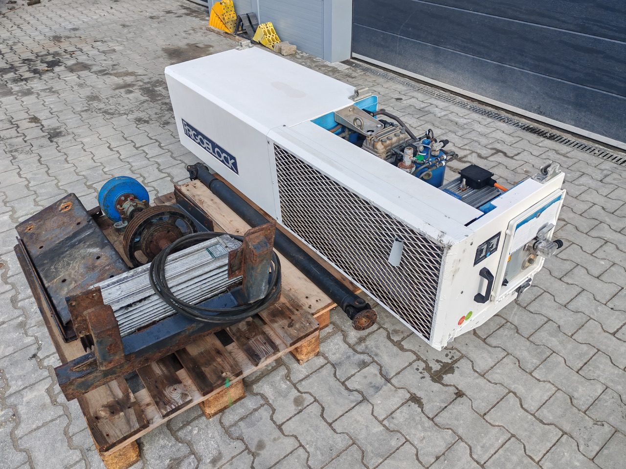 FRIGOBLOCK FK13 / G24 V03K516 / DP132-150/4 / COMPLETE SET - Система охлаждения: фото 4 FRIGOBLOCK FK13 / G24 V03K516 / DP132-150/4 / COMPLETE SET - Система охлаждения: фото 4