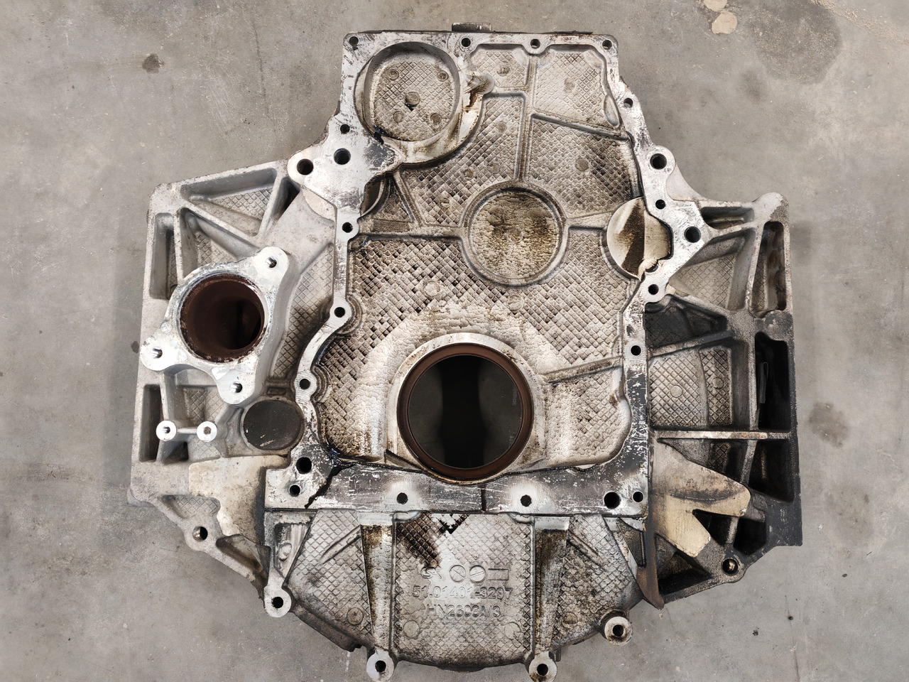 MAN TGS TGX EURO6 / D2676LF / FLYWHEEL HOUSING / 51014013297 - Маховик: фото 4 MAN TGS TGX EURO6 / D2676LF / FLYWHEEL HOUSING / 51014013297 - Маховик: фото 4