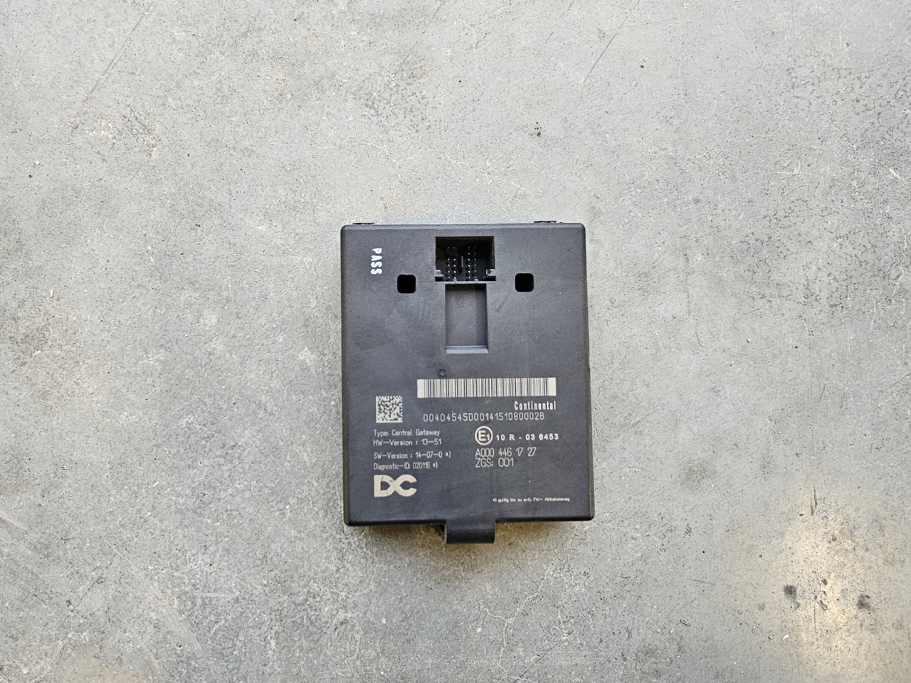 MERCEDES-BENZ ATEGO MP4 EURO 6 /CGW CENTRAL GATEWAY ECU / A0004461727 - Блок управления: фото 2 MERCEDES-BENZ ATEGO MP4 EURO 6 /CGW CENTRAL GATEWAY ECU / A0004461727 - Блок управления: фото 2