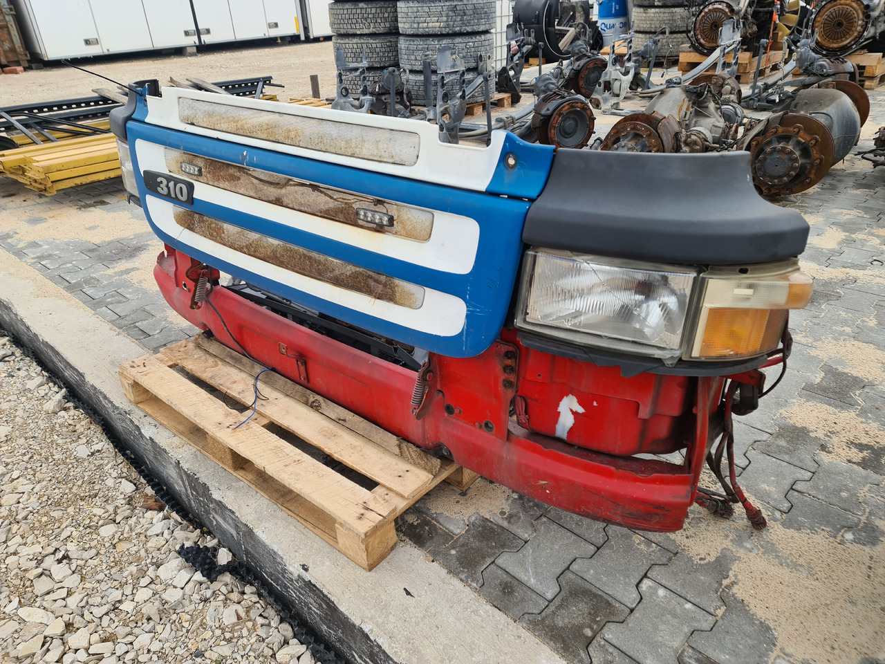 SCANIA P / BUMPER STEPS LAMPS SET / WORLDWIDE DELIVERY - Бампер: фото 3 SCANIA P / BUMPER STEPS LAMPS SET / WORLDWIDE DELIVERY - Бампер: фото 3