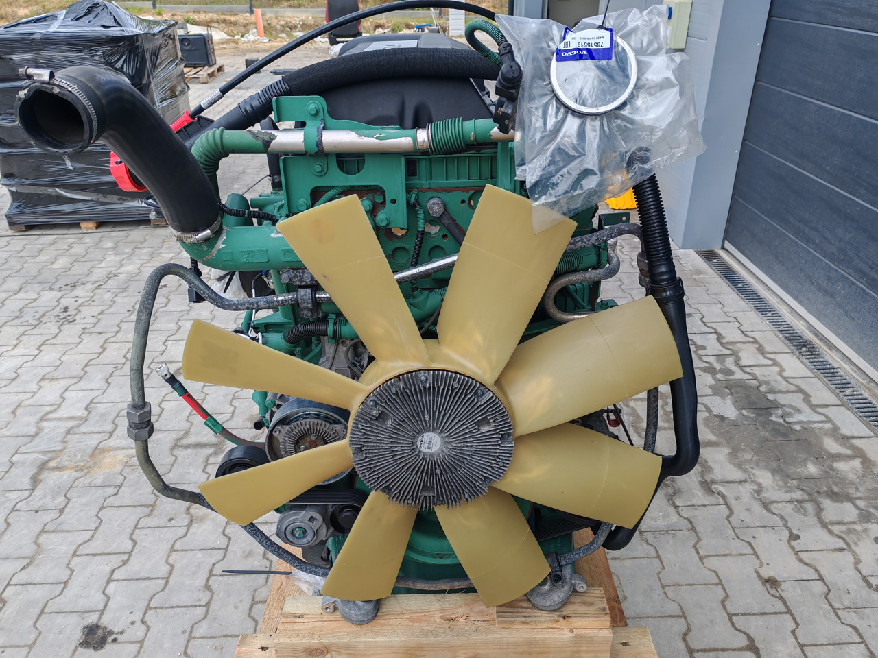 VOLVO FH4 EURO 6 / D13K460 EUVI / COMPLETE ENGINE - Двигатель: фото 5 VOLVO FH4 EURO 6 / D13K460 EUVI / COMPLETE ENGINE - Двигатель: фото 5