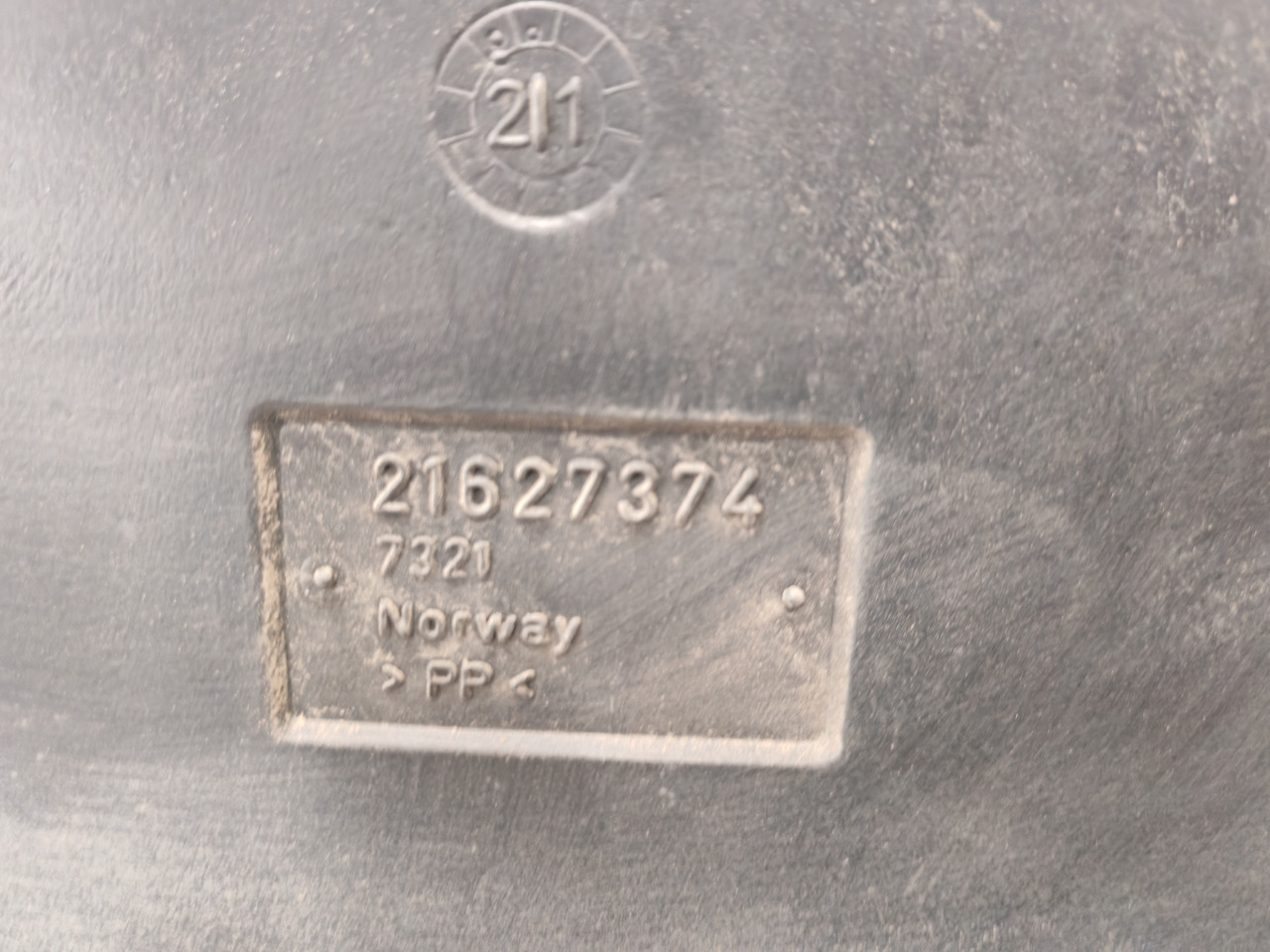 VOLVO FH5 FM5 / AIR FILTER INTAKE / 21627374 - Воздушный фильтр: фото 3 VOLVO FH5 FM5 / AIR FILTER INTAKE / 21627374 - Воздушный фильтр: фото 3