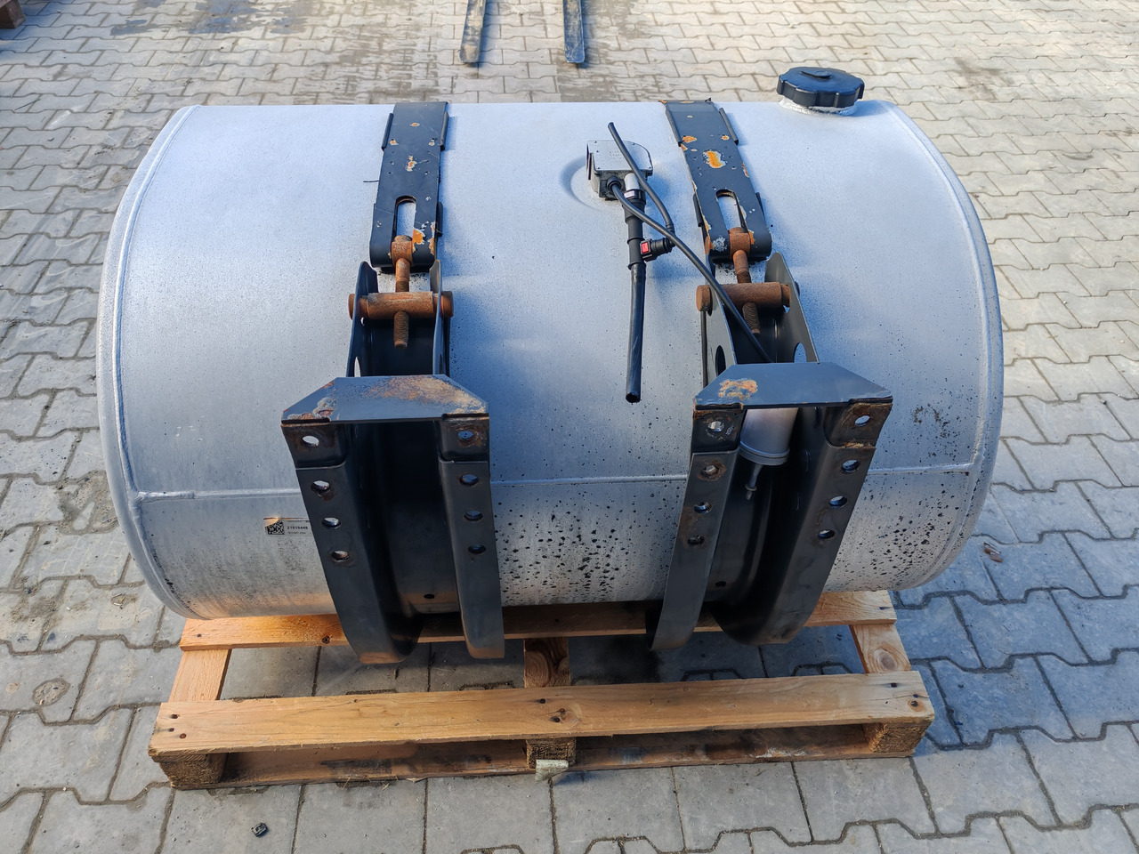 Топливный бак VOLVO RENAULT: фото 6 Топливный бак VOLVO RENAULT: фото 6