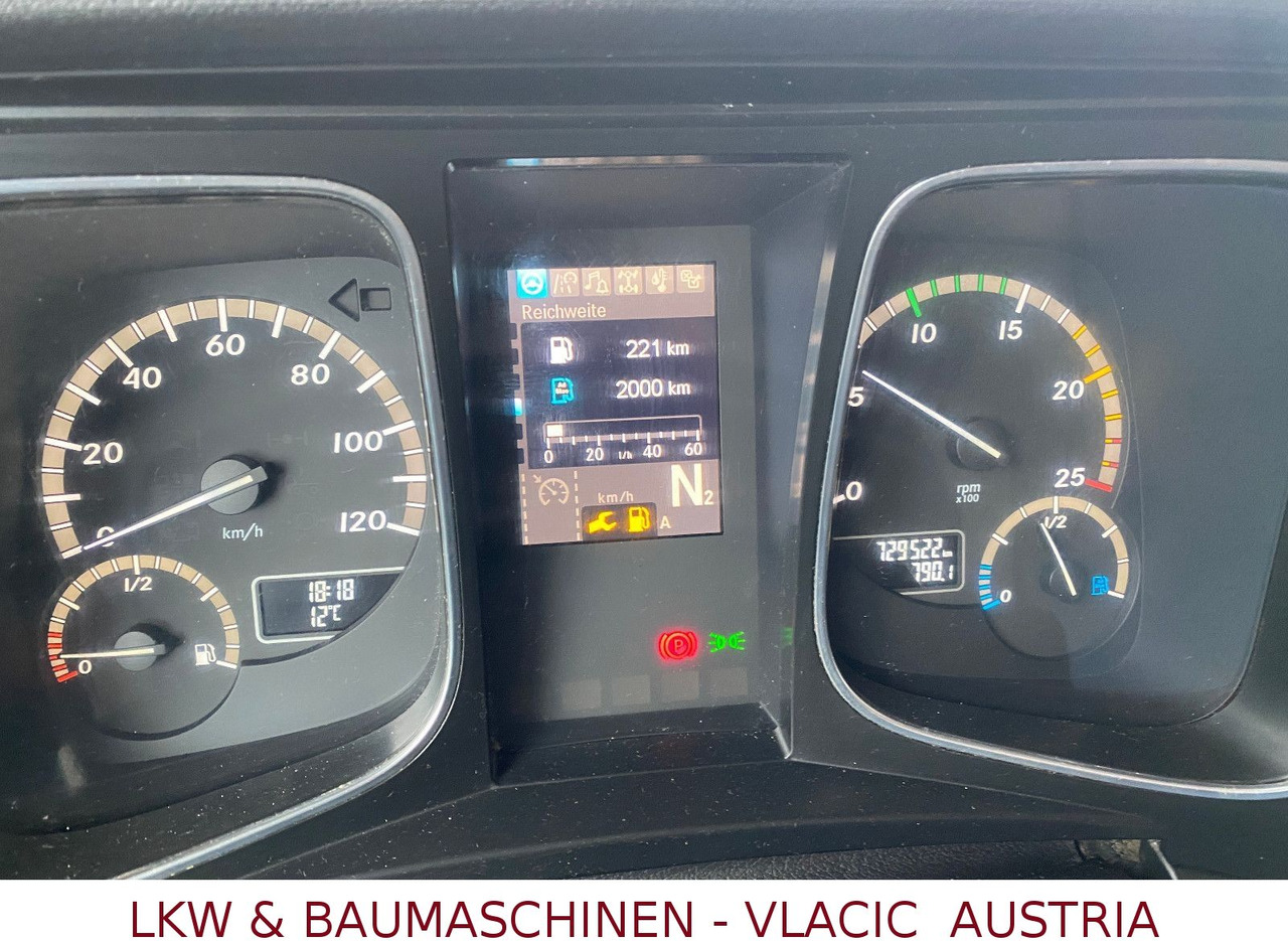 Mercedes-Benz 2563 - Крюковой мультилифт: фото 3 Mercedes-Benz 2563 - Крюковой мультилифт: фото 3