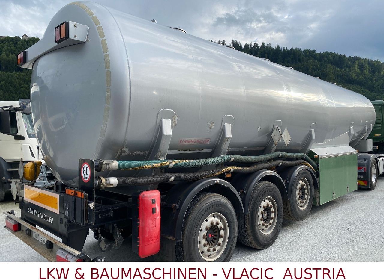 Schwarzmüller Benin/Diesel mit Pumpe - Полуприцеп-цистерна: фото 3 Schwarzmüller Benin/Diesel mit Pumpe - Полуприцеп-цистерна: фото 3