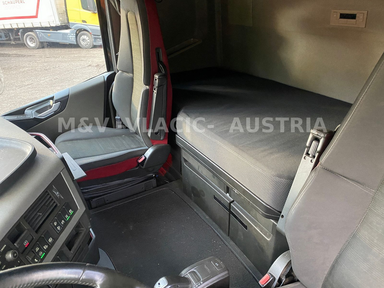 Тягач Volvo FH 460 Mega -Lowliner: фото 9