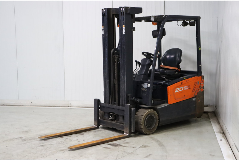 Doosan B20T-7 - Электропогрузчик: фото 4 Doosan B20T-7 - Электропогрузчик: фото 4