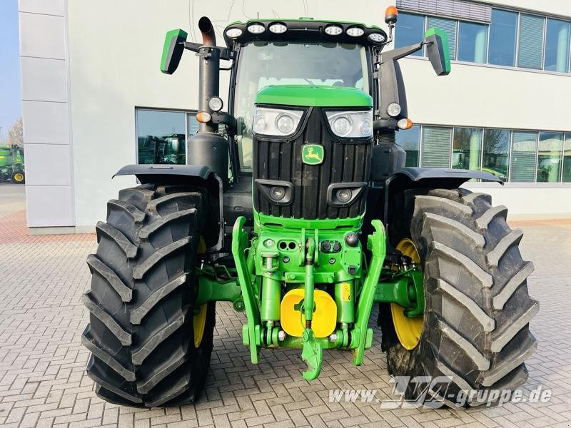 John Deere 6R 250 - Трактор: фото 5 John Deere 6R 250 - Трактор: фото 5