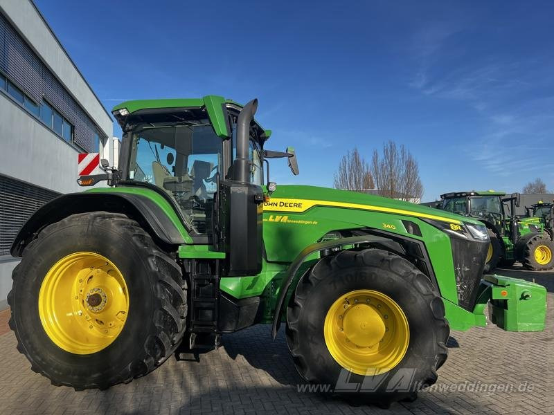 John Deere 8R 340 - Трактор: фото 4 John Deere 8R 340 - Трактор: фото 4
