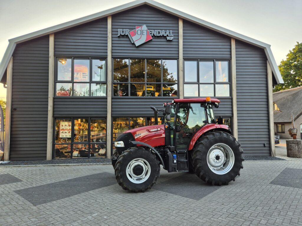 CASE FARMALL 100X - Трактор: фото 1 CASE FARMALL 100X - Трактор: фото 1