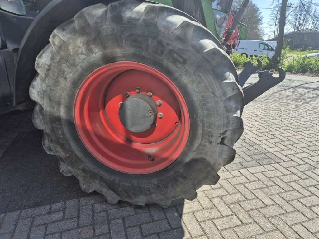 Трактор FENDT 828: фото 10